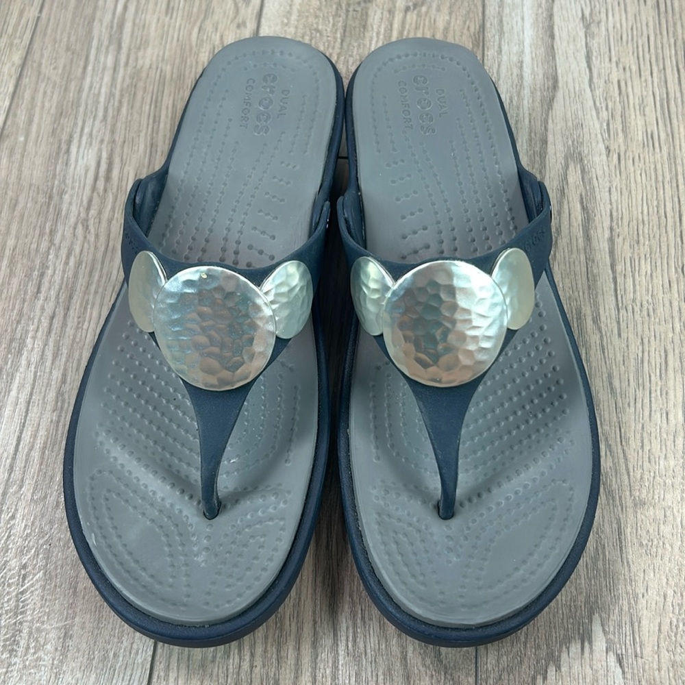 Crocs Sanrah Embellished Wedge Thong Sandals Women's Dual Comfort 8